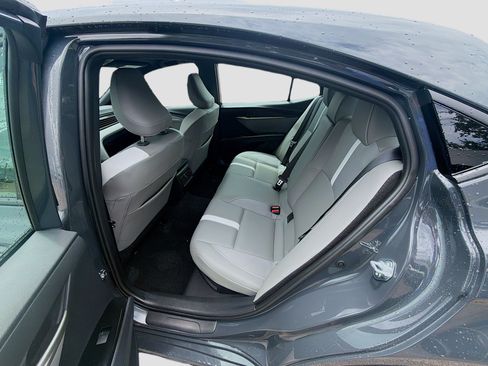 Used 2026 Toyota Camry SE FWD image 23