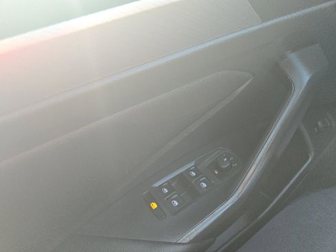 Used 2020 Volkswagen Jetta S w/ Driver Assistance Package image 19