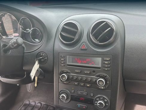 Used 2008 Pontiac G6 GT FWD image 28