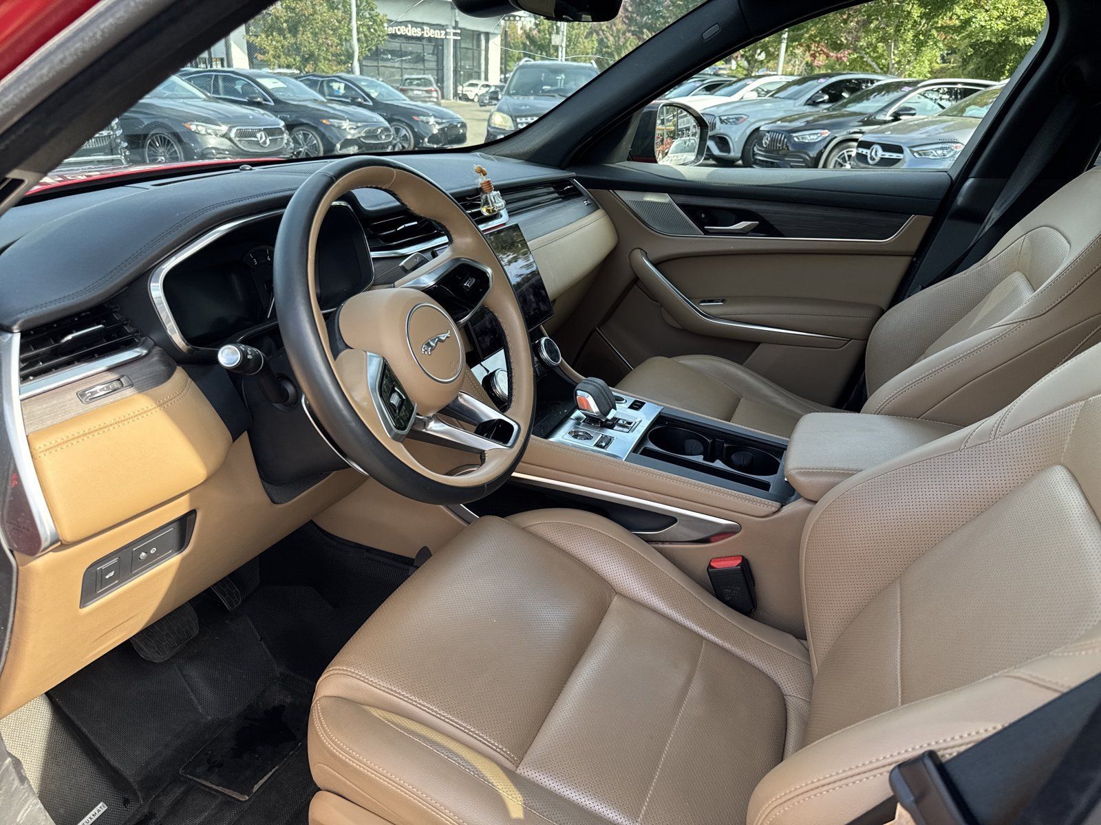 Used 2023 Jaguar F-PACE S AWD/4WD image 14