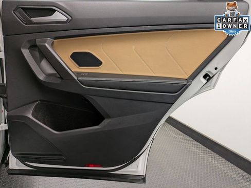 Used 2022 Volkswagen Tiguan SE image 27