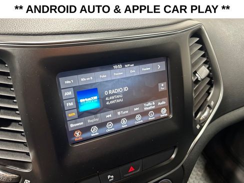 Certified 2019 Jeep Cherokee Latitude Plus AWD/4WD image 11