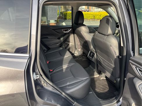 Used 2023 Subaru Forester Touring image 23