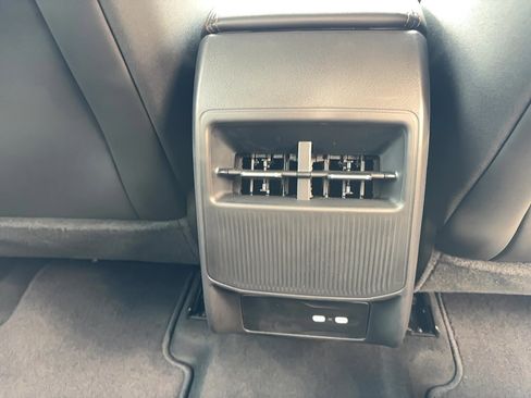 New 2026 Jeep Cherokee Limited image 10