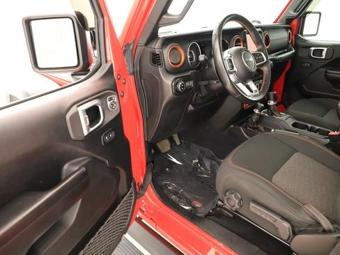 Used 2020 Jeep Gladiator Mojave AWD/4WD image 12