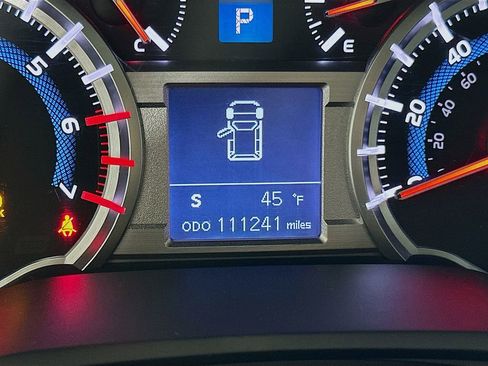 Used 2017 Toyota 4Runner SR5 Premium image 12