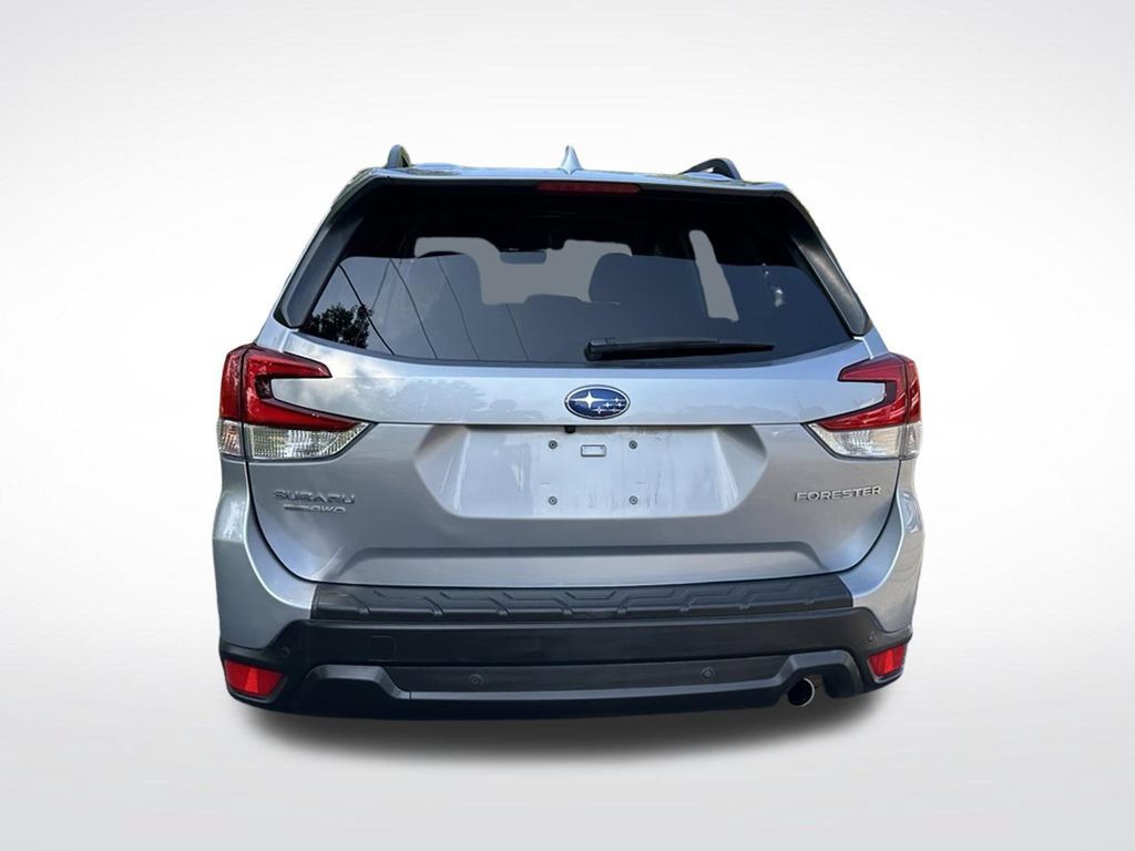 Used 2021 Subaru Forester Limited AWD/4WD image 5