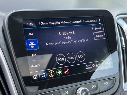 Used 2023 Chevrolet Malibu LT image 14