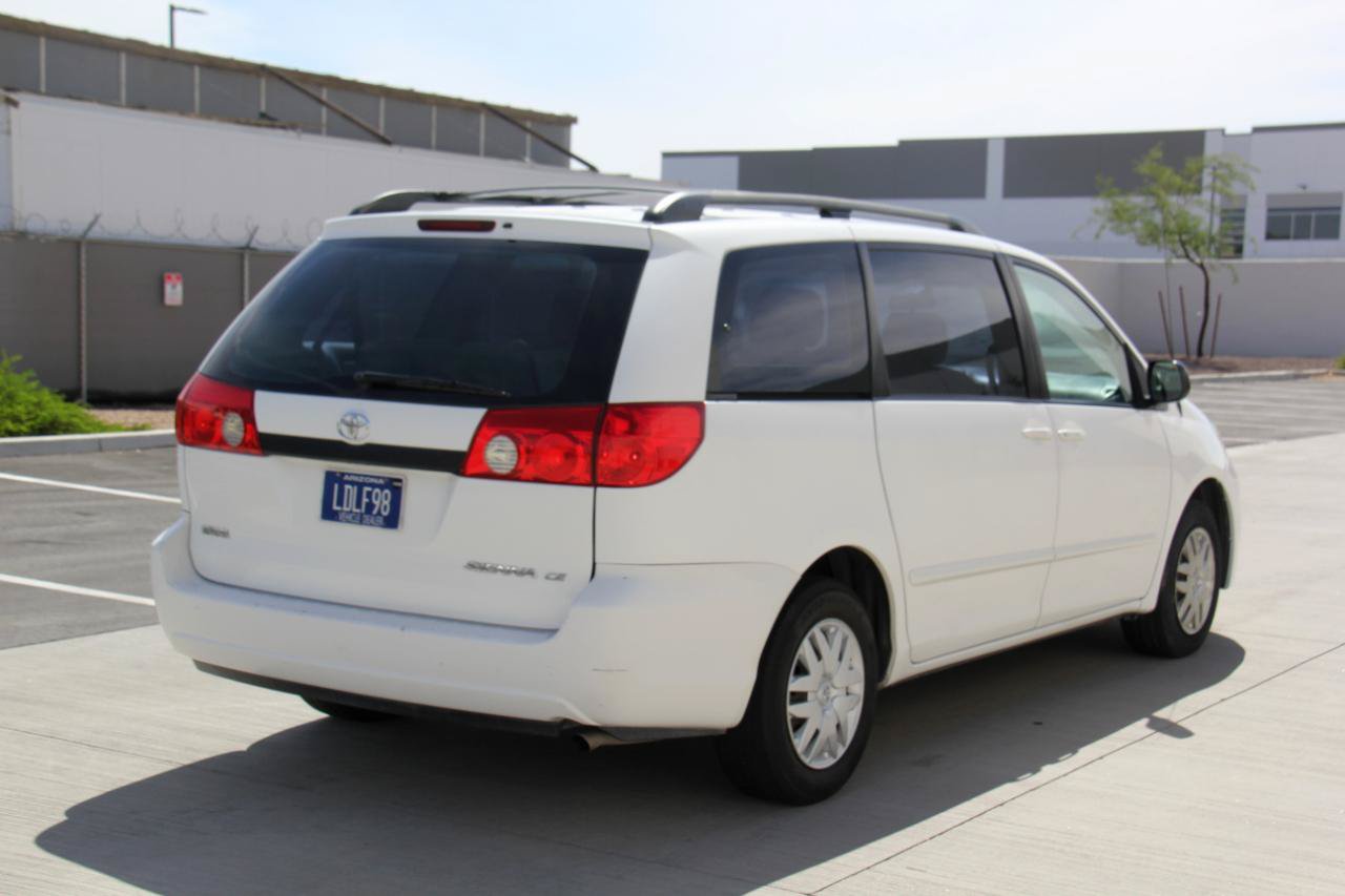 Used 2007 Toyota Sienna CE FWD image 5