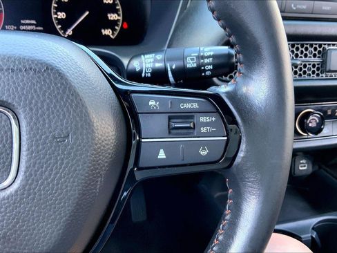 Used 2025 Honda HR-V Sport image 18