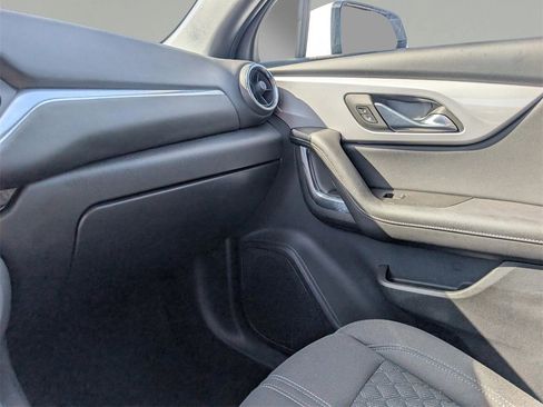 Used 2022 Chevrolet Blazer LT image 30