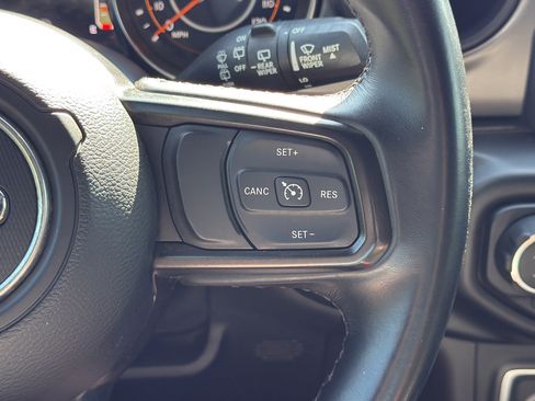 Used 2021 Jeep Wrangler Unlimited Sport AWD/4WD image 27