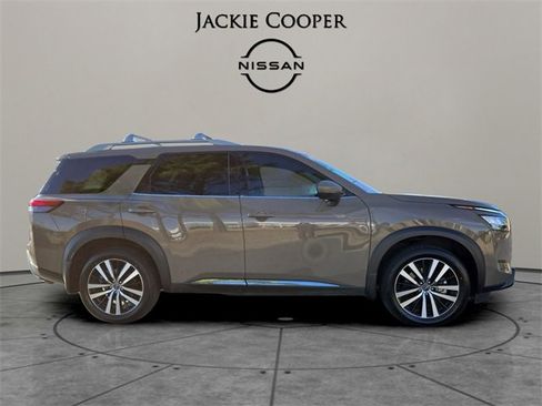 Certified 2024 Nissan Pathfinder Platinum w/ Cargo Package image 6
