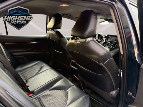 Used 2021 Toyota Camry SE w/ Cold Weather Package image 25