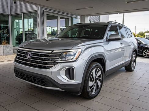 Used 2024 Volkswagen Atlas SE FWD image 10