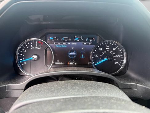 Used 2019 Ford Expedition XLT w/ Equipment Group 202A AWD/4WD image 12
