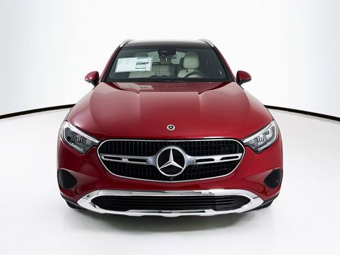 New 2026 Mercedes-Benz GLC 300 image 2