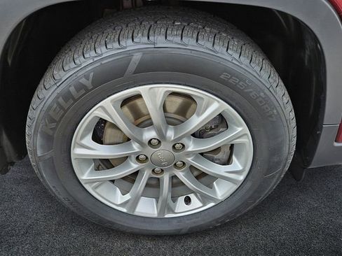 Used 2020 Jeep Cherokee Latitude image 8