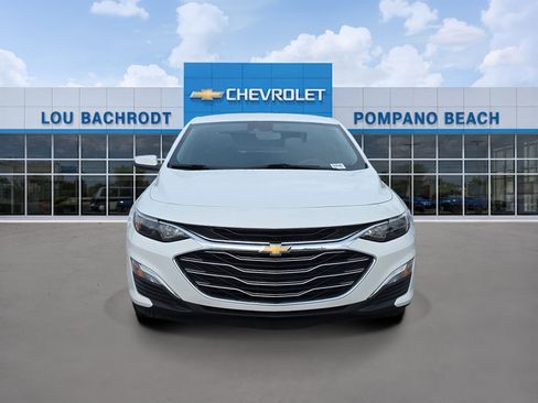 Used 2023 Chevrolet Malibu LS w/ Driver Confidence Package FWD image 2