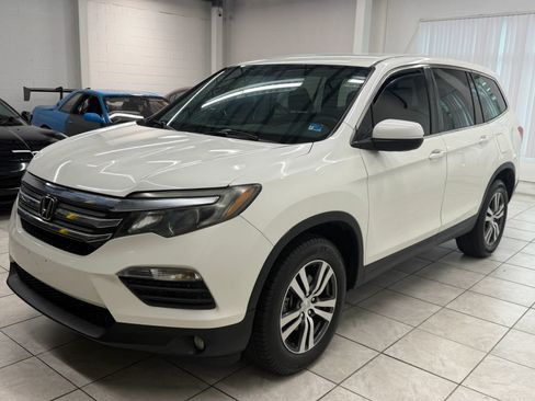 Used 2018 Honda Pilot EX image 3