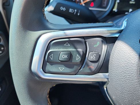 Used 2024 Jeep Wrangler Sahara image 19