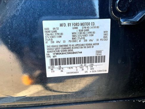 Certified 2022 Ford Explorer Platinum w/ Equipment Group 601A image 21