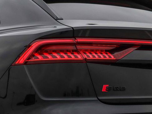 Used 2021 Audi SQ8 Prestige w/ Prestige Package AWD/4WD image 12