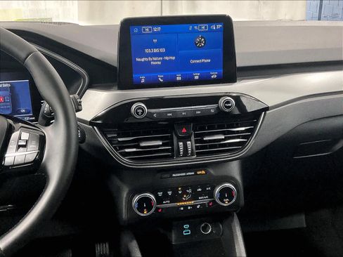 Used 2023 Ford Escape Active image 18