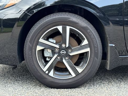 Used 2025 Nissan Sentra SV w/ All-Weather Package FWD image 24