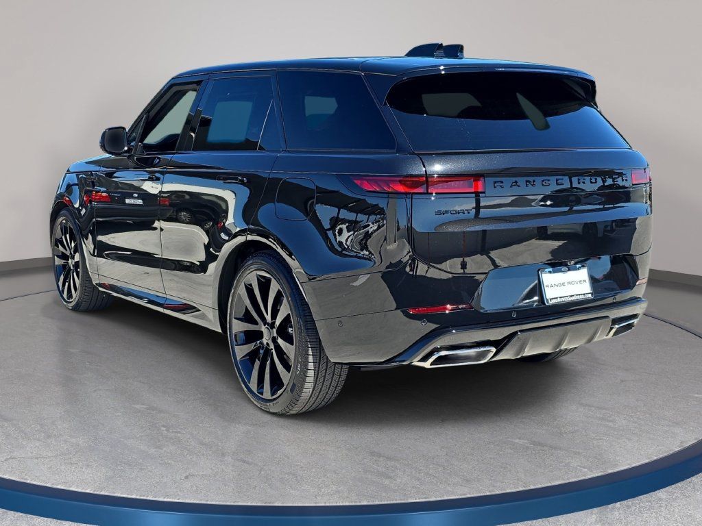 New 2026 Land Rover Range Rover Sport Dynamic SE AWD/4WD image 7
