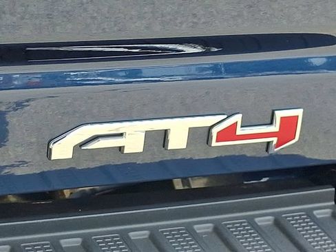 Used 2023 GMC Sierra 2500 AT4 w/ AT4 Preferred Package AWD/4WD image 31