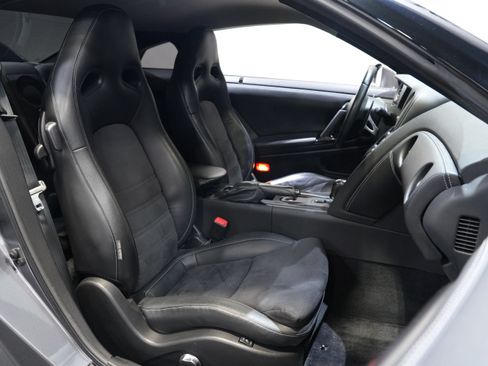 Used 2014 Nissan GT-R Premium AWD/4WD image 30