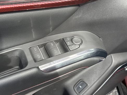 Used 2024 Chevrolet Traverse RS w/ LPO, Floor Liner Package FWD image 43