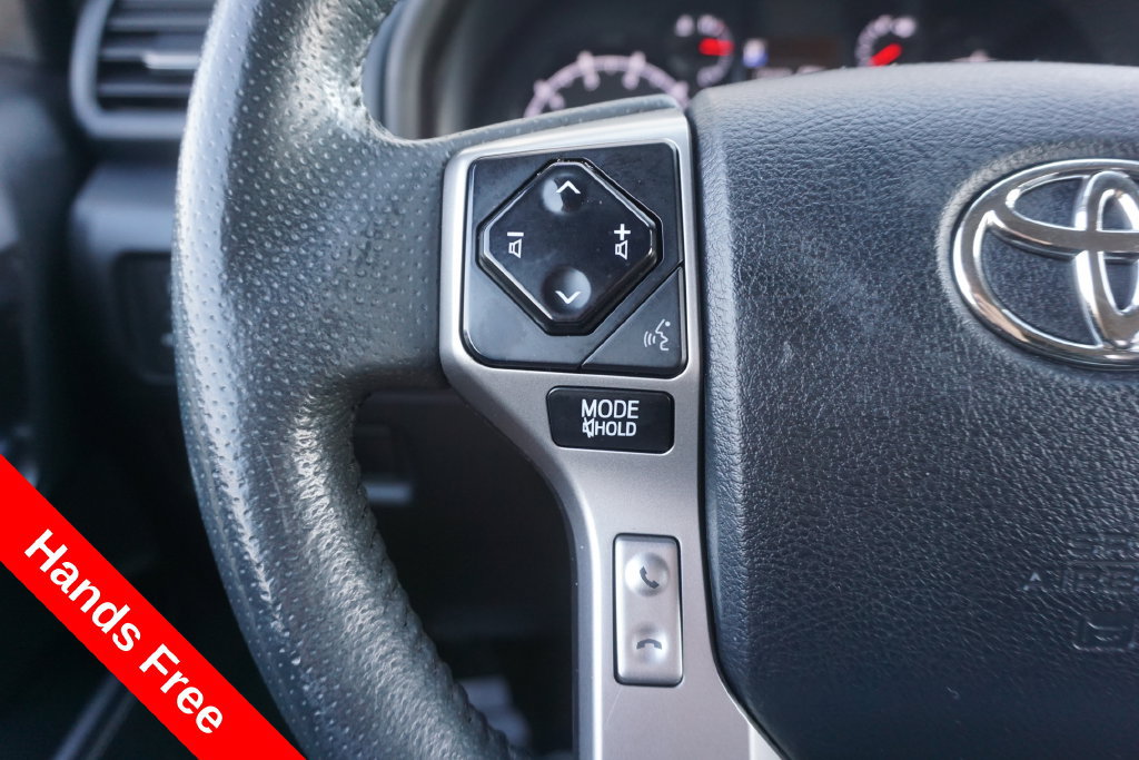 Used 2021 Toyota 4Runner SR5 Premium w/ Moonroof Package AWD/4WD image 4