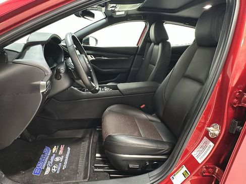 Used 2025 MAZDA MAZDA3 Hatchback w/Premium Plus Pkg image 9