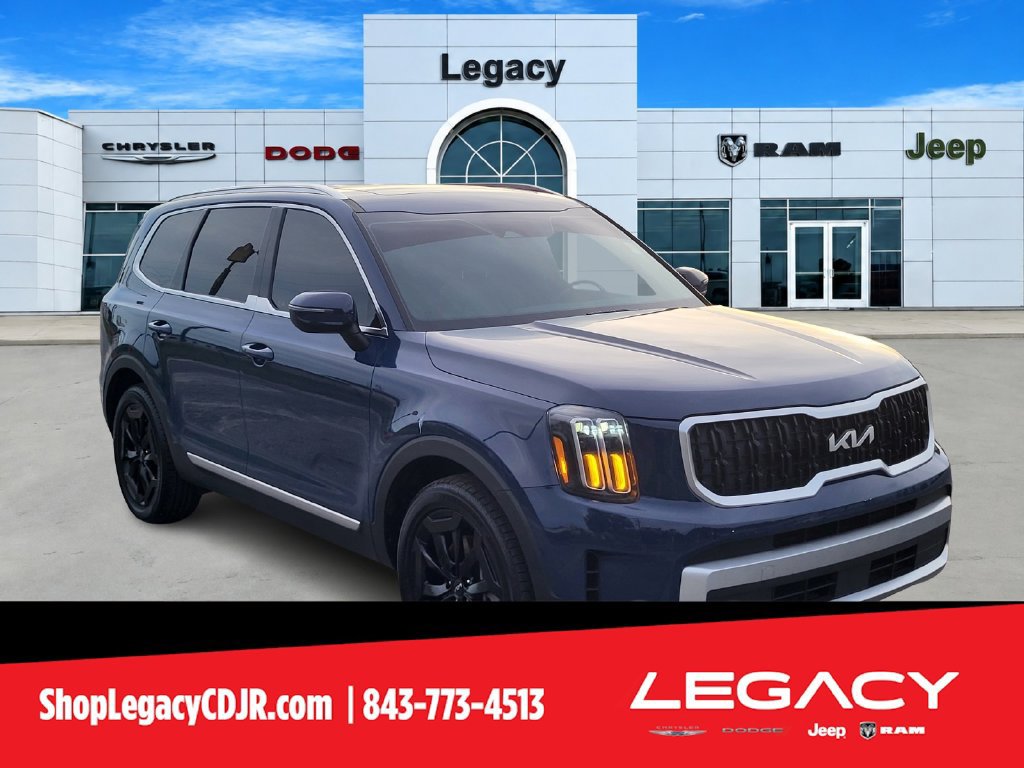 Used 2024 Kia Telluride EX w/ EX Captain's Chair Package FWD image 1