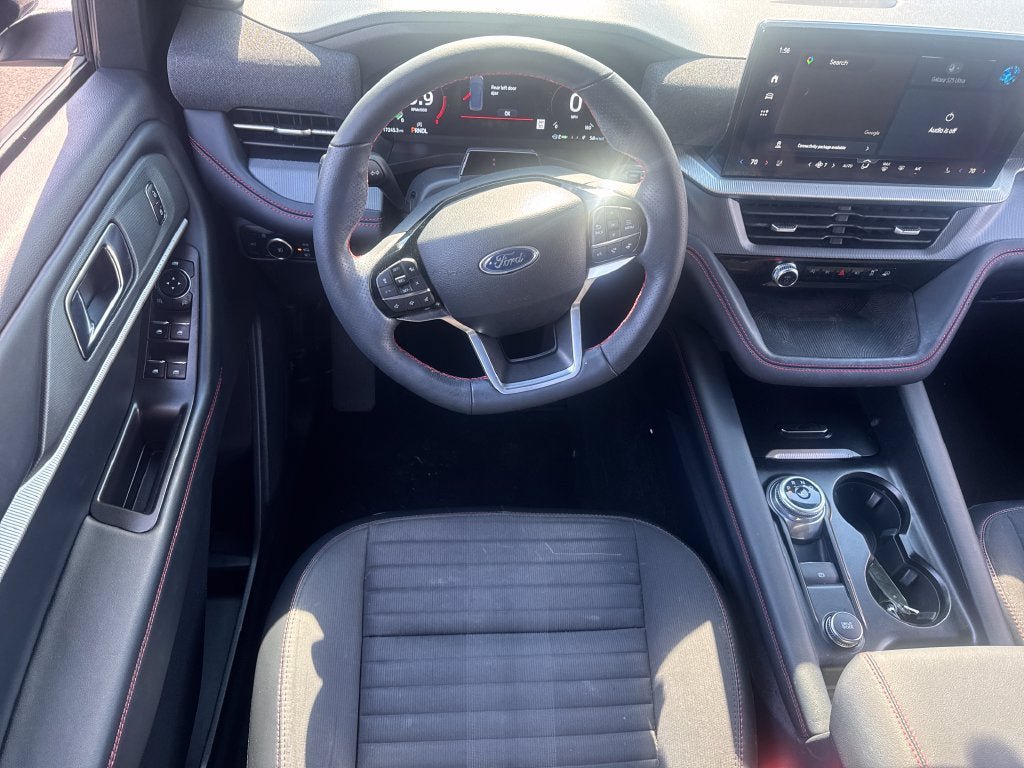 Used 2025 Ford Explorer ST-Line AWD/4WD image 17