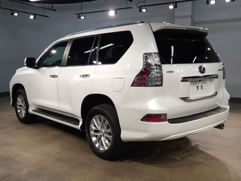 Used 2023 Lexus GX 460 Premium w/ Premium Package AWD/4WD image 5