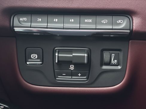 New 2026 Cadillac Escalade Luxury w/ Touring Package image 34