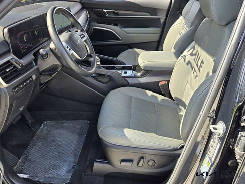 Used 2024 Kia Telluride EX X-Line image 10