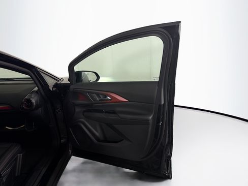Used 2024 Chevrolet Equinox EV RS FWD image 32