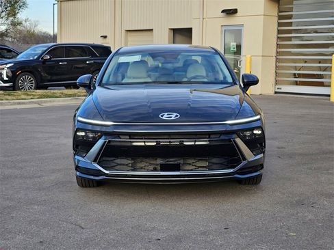 New 2026 Hyundai Sonata SEL image 2