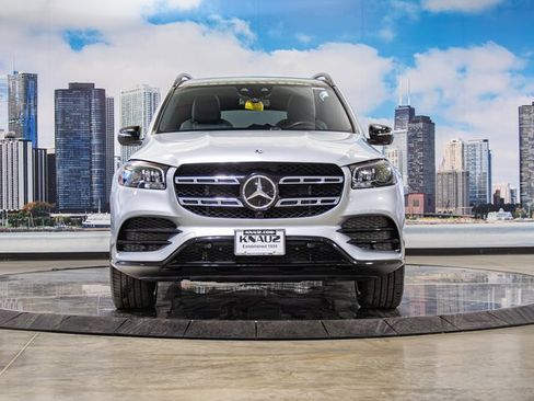 Certified 2022 Mercedes-Benz GLS 450 4MATIC image 3
