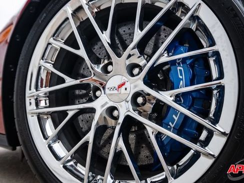 Used 2012 Chevrolet Corvette ZR1 w/ 3ZR Preferred Equipment Group RWD image 3