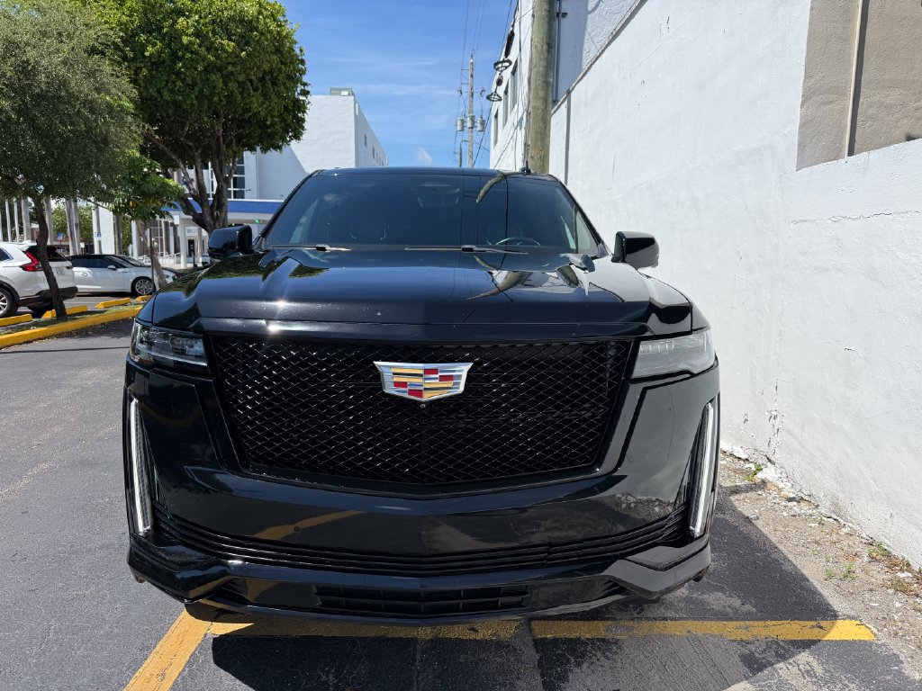 Used 2022 Cadillac Escalade ESV Sport RWD image 9