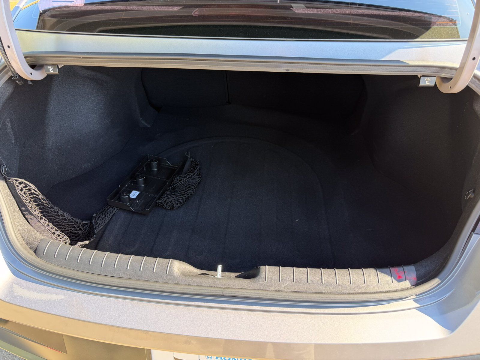Used 2025 Hyundai Elantra SEL FWD image 32