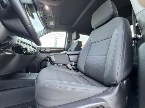 Used 2024 GMC Sierra 1500 Elevation image 26