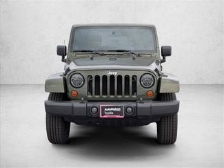 Used 2009 Jeep Wrangler Unlimited Sahara w/ Dual Top Group AWD/4WD video 2