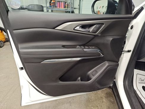 Used 2024 Chevrolet Traverse LS image 16