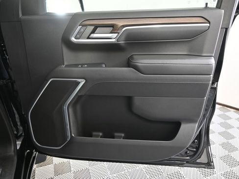 Used 2022 Chevrolet Silverado 1500 LT AWD/4WD image 13